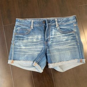 Gently used American Eagle jean shorts. Women’s size 14. Midi style.